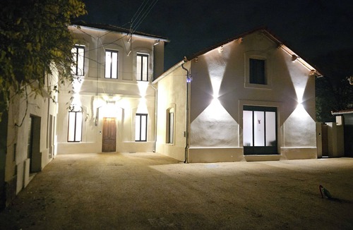 Salon-de-Provence Apartment | La Bastide Foch - Quiet & comfort in the city center