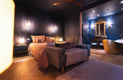 Talairan House | La Belle Dame sans Regrets