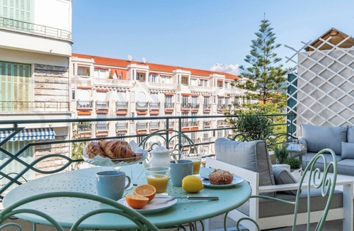 Gambetta Apartment | La Belle Terrasse 1 bedroom apartment