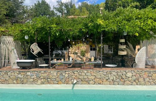 Villecroze Bed & Breakfast | La Bergerie Barbebelle - Piscine - Proche Tourtour - Gorges du Verdon - Lac de Sainte Croix