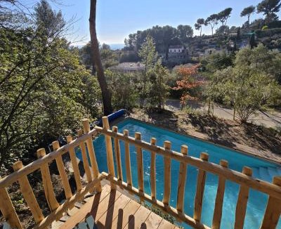 Nord Bed & Breakfast | La Cabane Aixoise Piscine & Jacuzzi