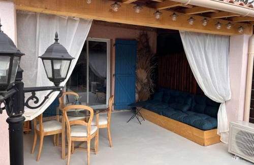 Tourrettes House | La casa d'azur