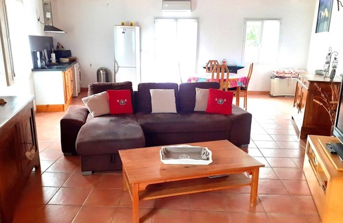 Vedene Apartment | La Cigale Appart-Villa Climatisé pour 2 ps En Provence, Village Près d'Avignon