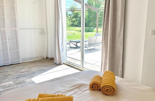 Molleges Apartment | La Clé Des Alpilles