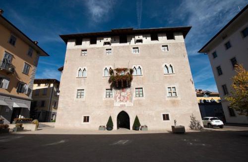 Cles Apartment | La Cles Deluxe Suites