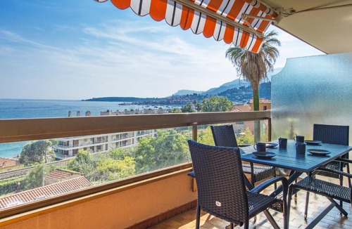 Menton Apartment | "La Cuse" Vue Mer Imprenable, Calme, Parking
