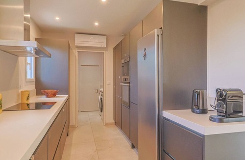 Eyragues Villa | La Farigoule, a holiday home for 8 people with a private pool in Eyragues!