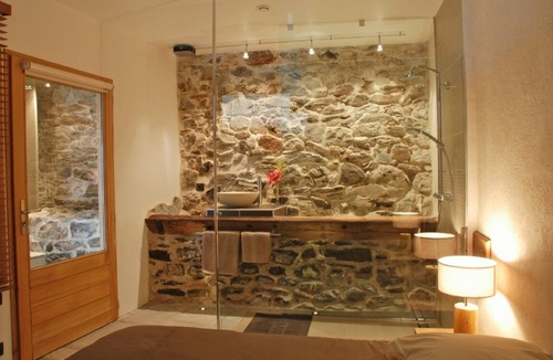 Chateauroux-les-Alpes Bed & Breakfast | La ferme de beauté ideal place to stay and wellness center