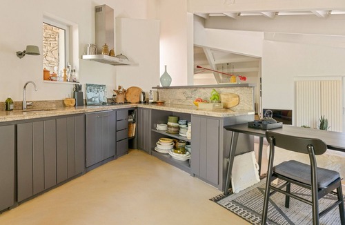 Bonnieux House | La Grande Bergerie in Bonnieux: A charming farmhouse with a beautiful view