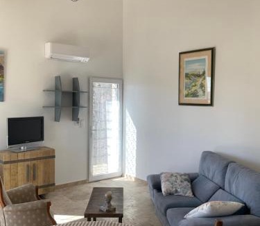 Cabrieres-dʼAigues Apartment | La jasse