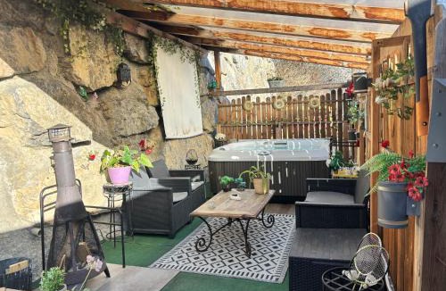 Guillestre Hotel | La love room des alpes