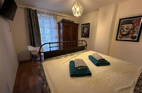 Garrigues-Sainte-Eulalie Apartment | La Maison des Vignes