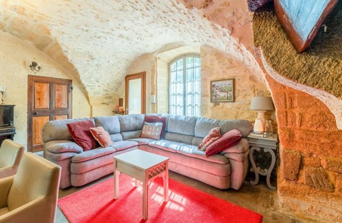 Collias House | La maison d ’ôré