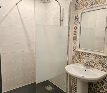 Cabannes Apartment | La Maison d'Alys - Le Mistral