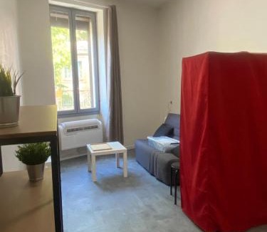 Faubourg Apartment | La MAISON D'ANTONIN