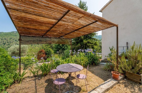 Le Bar-sur-Loup Apartment | La Maison de Noélie - RDJ