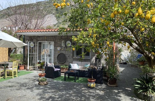Meta Apartment | La Maison des Citrons-appartamento Immerso Nella Natura Vicino al Mare e Autobus
