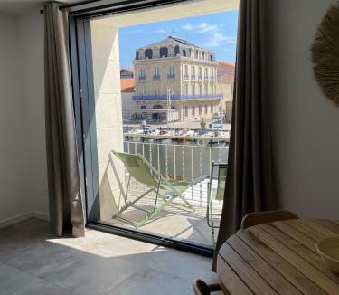 Marseillan Apartment | La maison du Port Apt ROMA