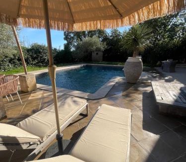 Pierrevert Apartment | La Maison du village
