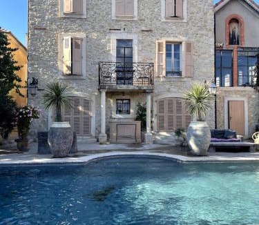Pierrevert Apartment | La Maison du village