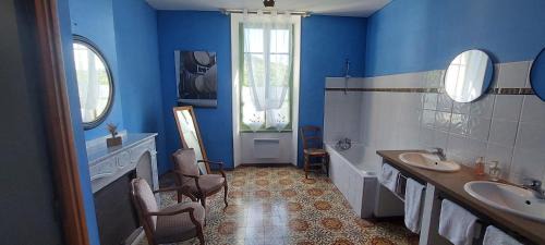Cascastel-des-Corbieres House | La maison de maître