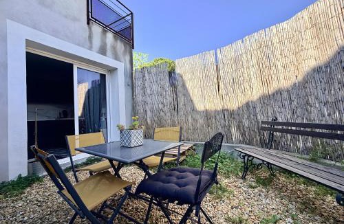 Lunel House | La Maison Lunéa