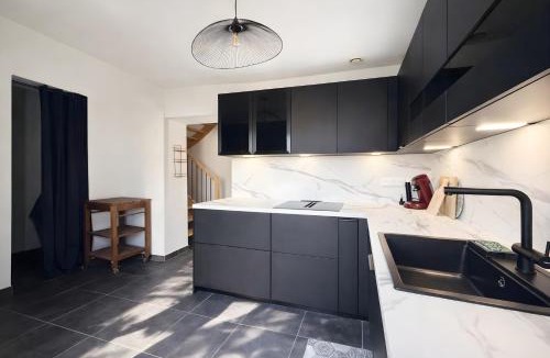 Lunel House | La Maison Lunéa