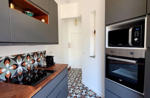 Thiers Apartment | La Maison Noailles Space & Luxury - Heart City