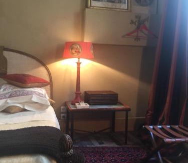 Faubourg Bed & Breakfast | La Maison Rousseau Chambre d'hôtes