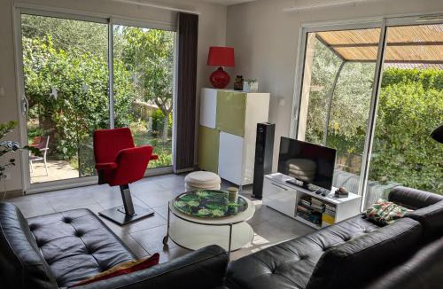 Morieres-les-Avignon Villa | La Maison sous l'olivier