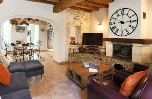 Vallabregues House | La Parenthese en Provence