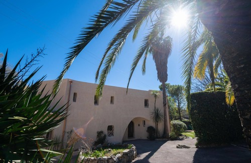 Chateauneuf-Grasse Villa | La Pervenche - Five Bedroom Villa, Sleeps 10