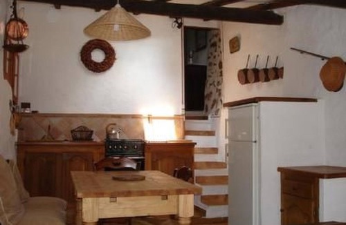 Sillans-la Cascade House | "La petite maison" (Das kleine Haus) by Interhome