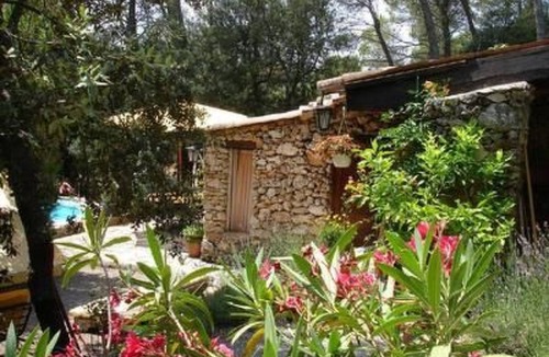Sillans-la Cascade House | "La petite maison" (Das kleine Haus) by Interhome