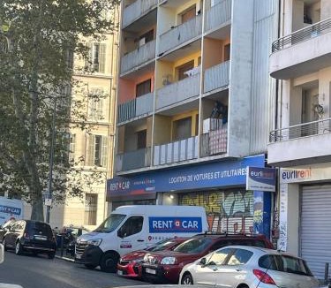 1st Arrondissement Apartment | La petite Marseillaise