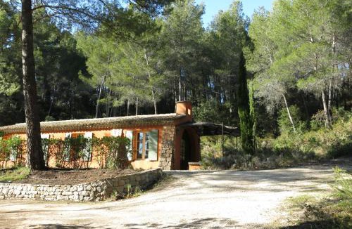 Est House | La Petite Yolande