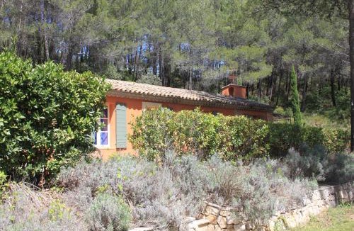 Est House | La Petite Yolande