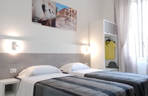 Ancona House | La Piazza