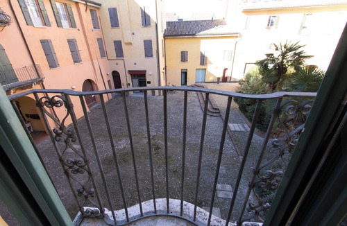 Cento Apartment | La Piazzetta