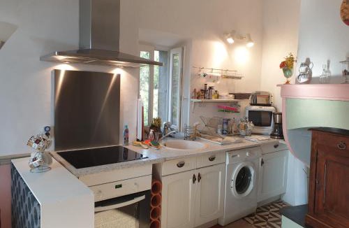 Azillanet Apartment | La Pinède