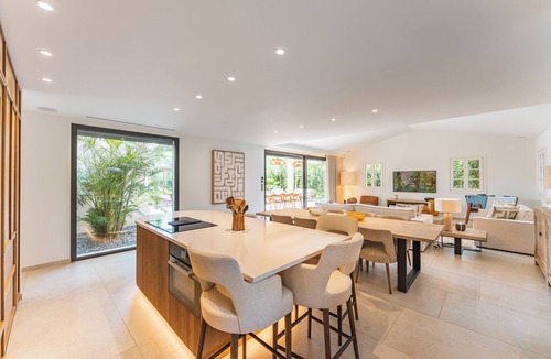 Saint-Tropez Villa | La Plage, 5-bedroom villa near downtown