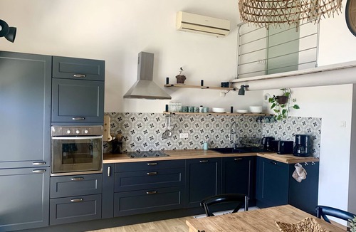 Eygalieres House | La Pomme de Pin:Charming house with heated pool at the foot of the Alpilles mountains