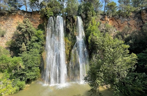 Sillans-la Cascade Villa | La Sauvergine family villa sleeps 7 with private pool, set in enclosed grounds.