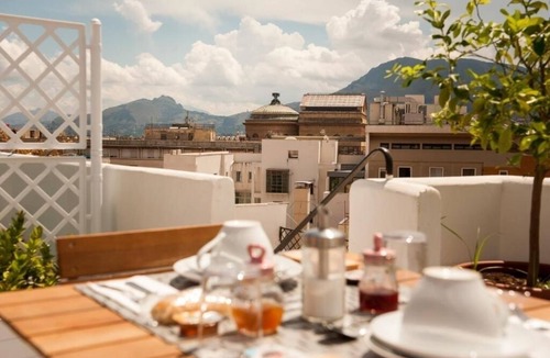 Palermo House | La Terrazza su Palermo : Camera Matrimoniale Mansardata