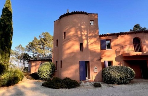 Roussillon House | La Tourelle des Ocres by Interhome