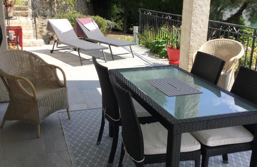 Tourrettes-sur-Loup Bed & Breakfast | La Tourrette
