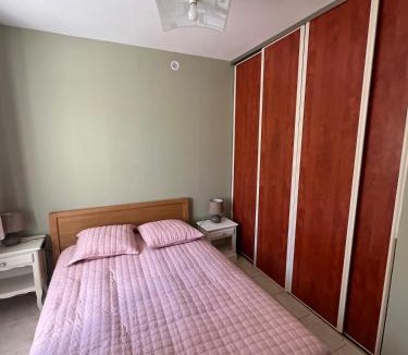 La Destrousse Apartment | La Tuilière T3 calme proche Cassis et Aix