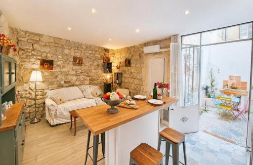 Avignon City Centre Apartment | La Verrière du Chapeau Rouge - Entièrement climatisé