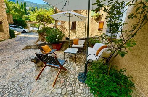Seillans House | La Vicomtesse de Seillans