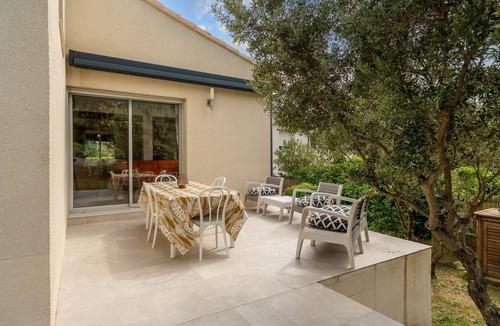 Santa Cruz House | La Villa du Chêne - Avec Piscine Privée